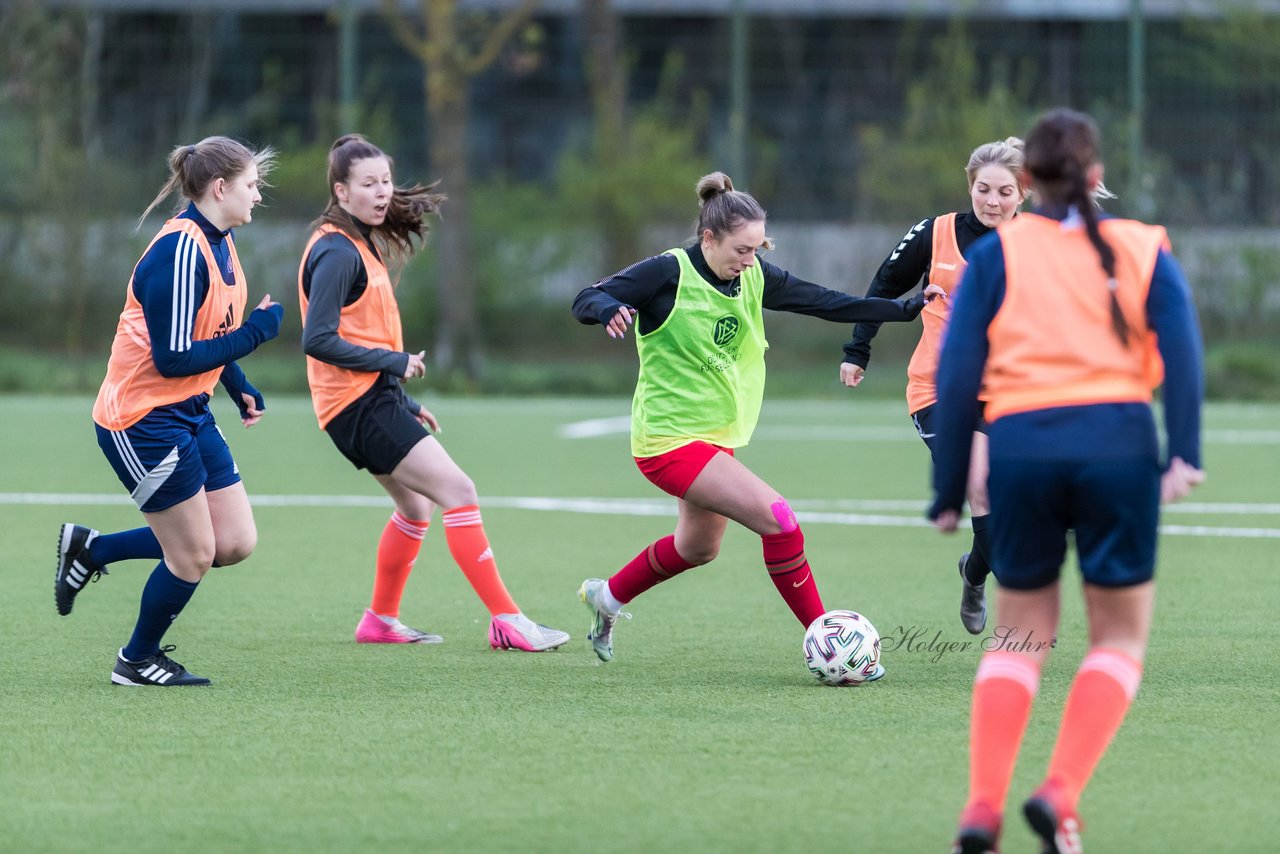 Bild 326 - Co-Trainerin der Frauen Nationalmannschaft Britta Carlson in Wahlstedt